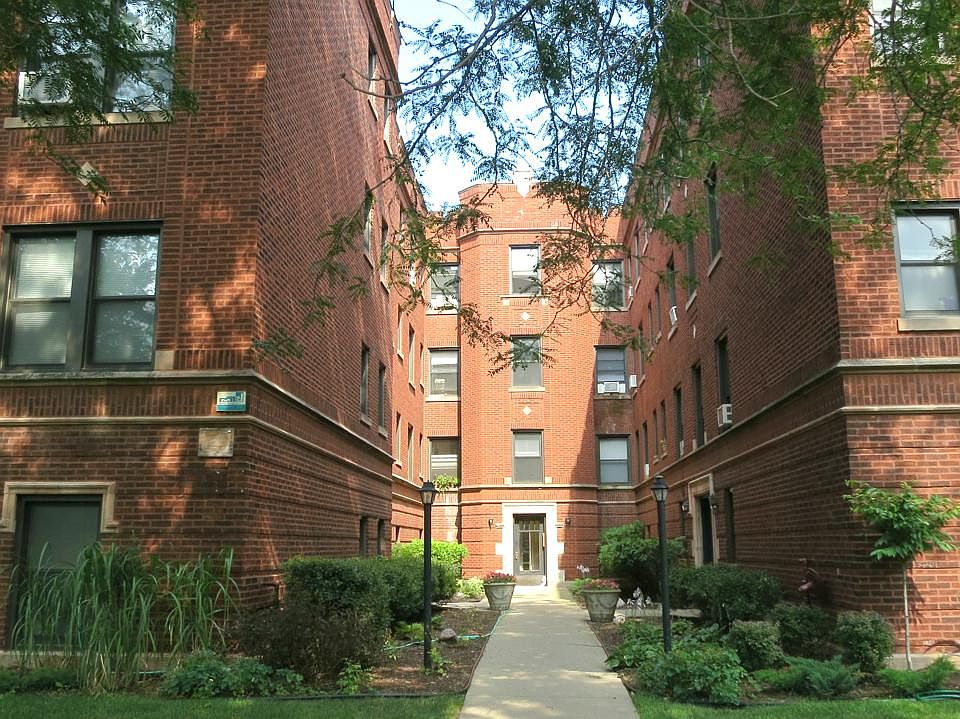 1st image of 4301 N Winchester Ave #1E