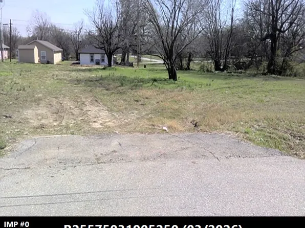 2711 N Quincy Ave, Tulsa, OK 74106