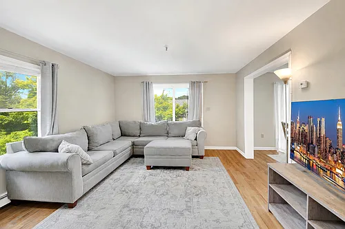 39 Bradley St #1 Photo 1