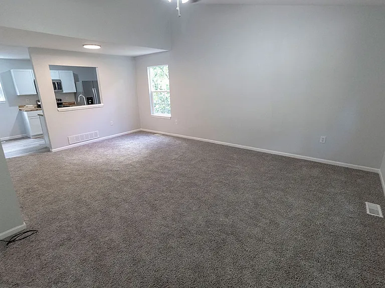 5318 Godas Cir — Photo 2