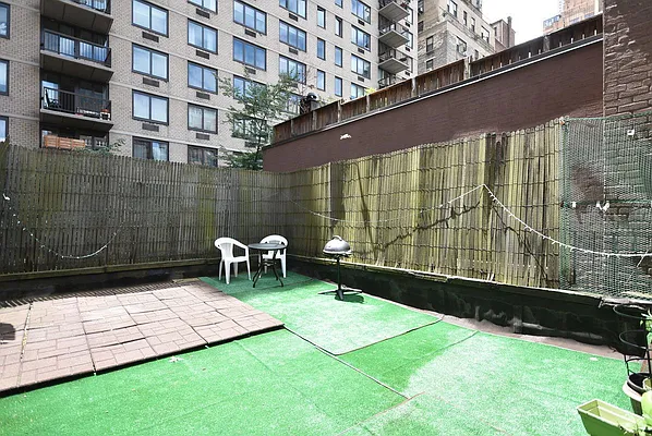 Rented by Green Line Realty | media 14