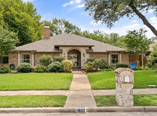 1902 Chestnut Hill Ln, Richardson, TX 75082