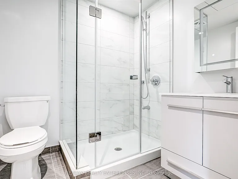 8 Cumberland St #1603 — Photo 5