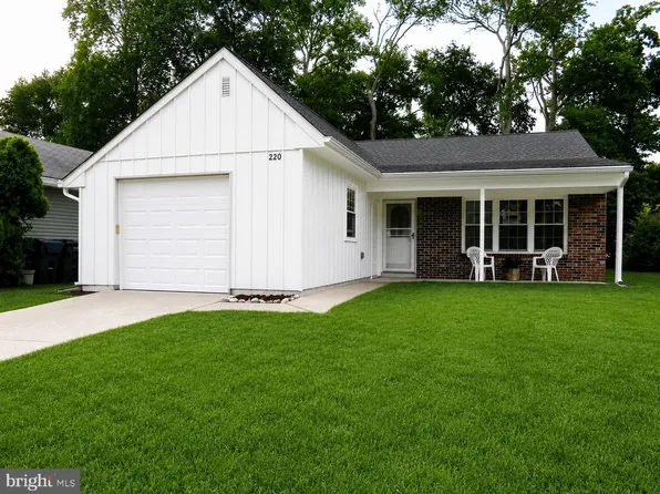 220 Lexington Dr, Little Egg Harbor, NJ 08087
