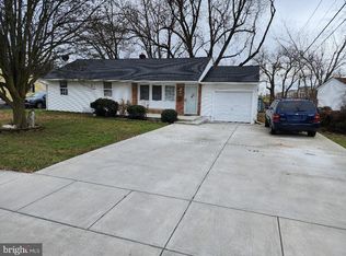 4 Croyden Rd, Newark, DE 19702