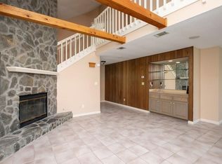 2 Pryor Dr, Mary Esther, FL 32569