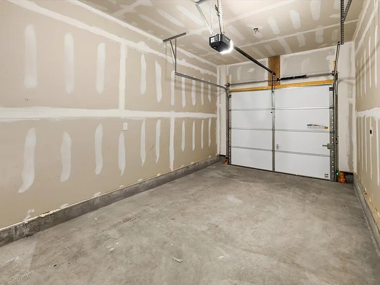 200 Balsam St #208 — Photo 25
