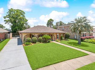 4517 Bissonet Dr, Metairie, LA 70003
