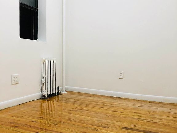 3rd image of 206 E 32nd St #2EF