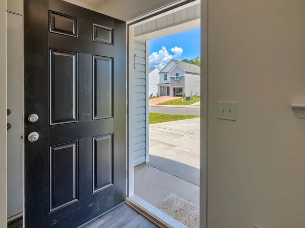 1094 Crescent Moon Loop, Hopkins, SC 29061