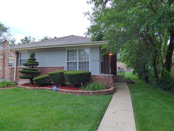 4th image of 15604 Rose Dr