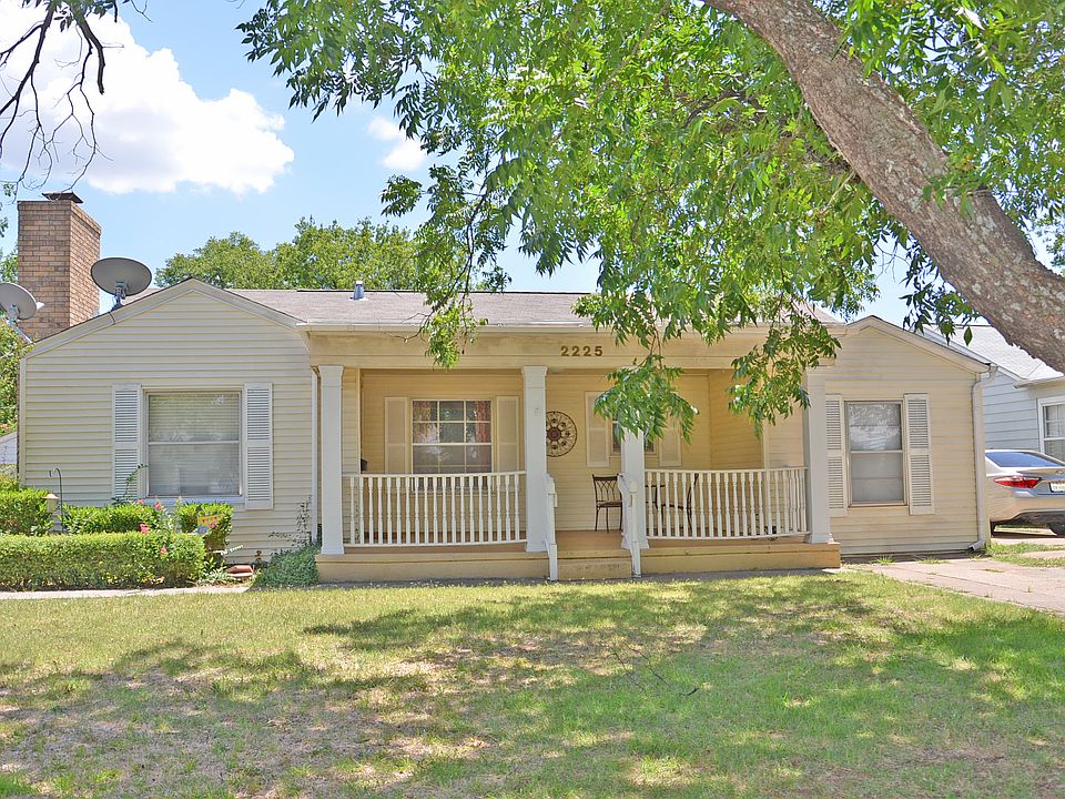 1st image of 2225 Piedmont Pl