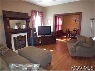 3rd image of 1505 Park Ave