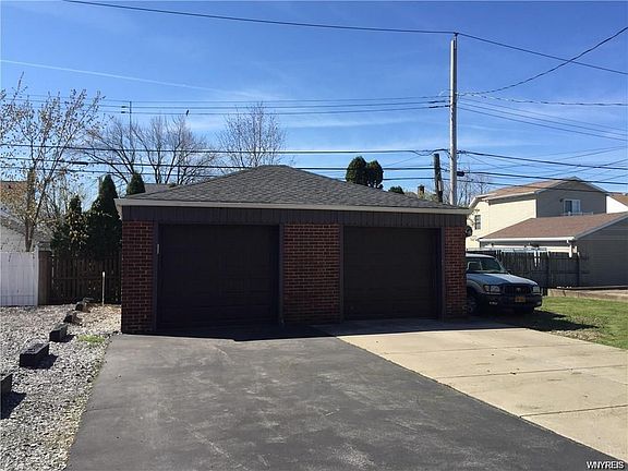 2nd image of 1433 Sheridan Dr