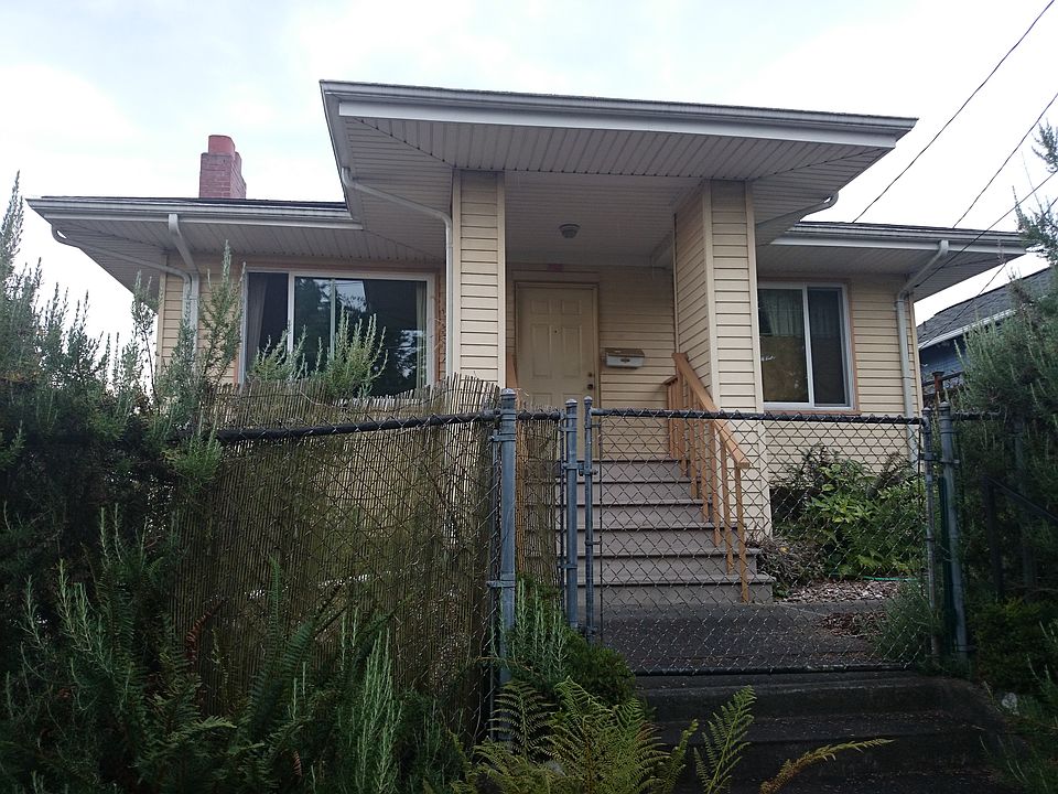 1st image of 321 N 78th St