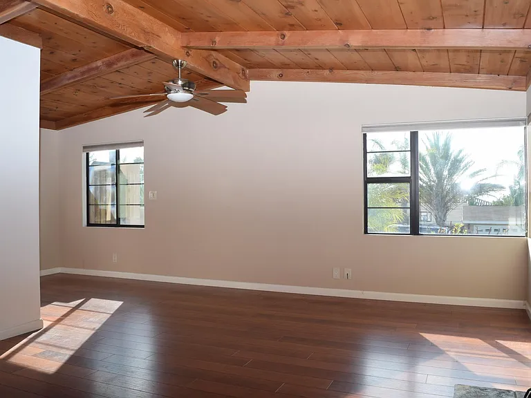 895 Passiflora Ave — Photo 3
