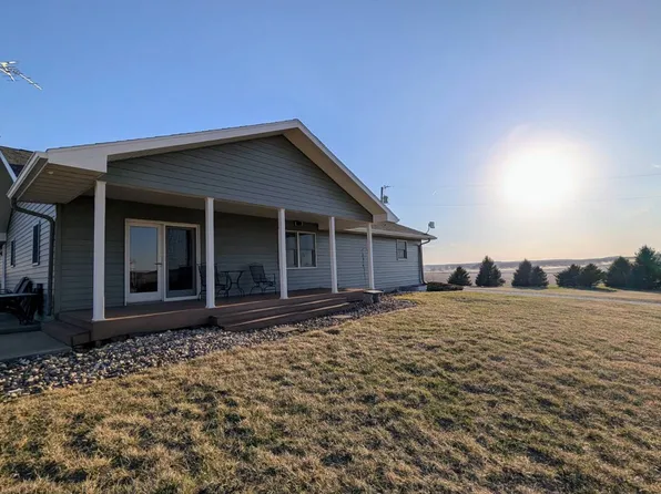 1560 140th St, Audubon, IA 50025