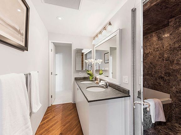 5th image of 260 W Broadway Unit 8C