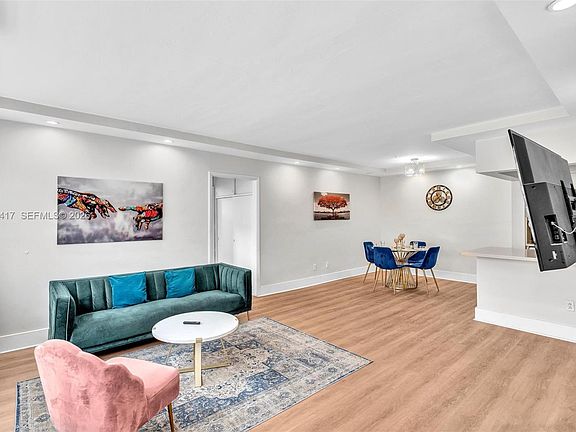 3rd image of 10000 E Bay Harbor Dr APT 12