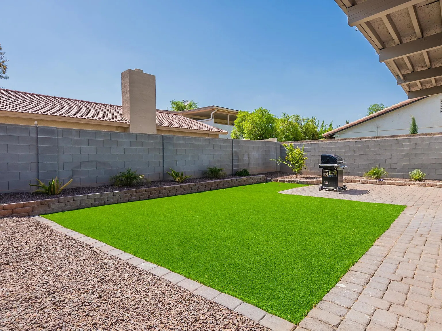 5634 S Sailors Reef Rd — Photo 3