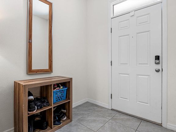 3rd image of 1934 Pleasant Maple Ct