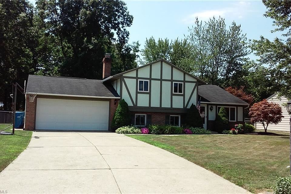 2nd image of 35895 Mildred St