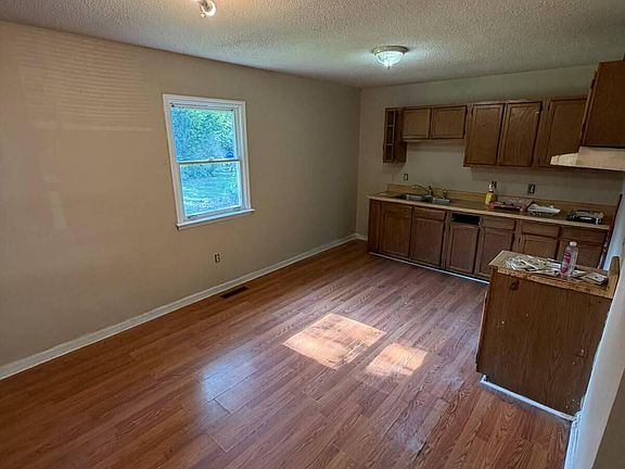 2nd image of 167 Canna St