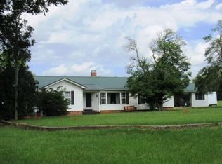 3831 Blackjack Rd, Jefferson, TX 75657