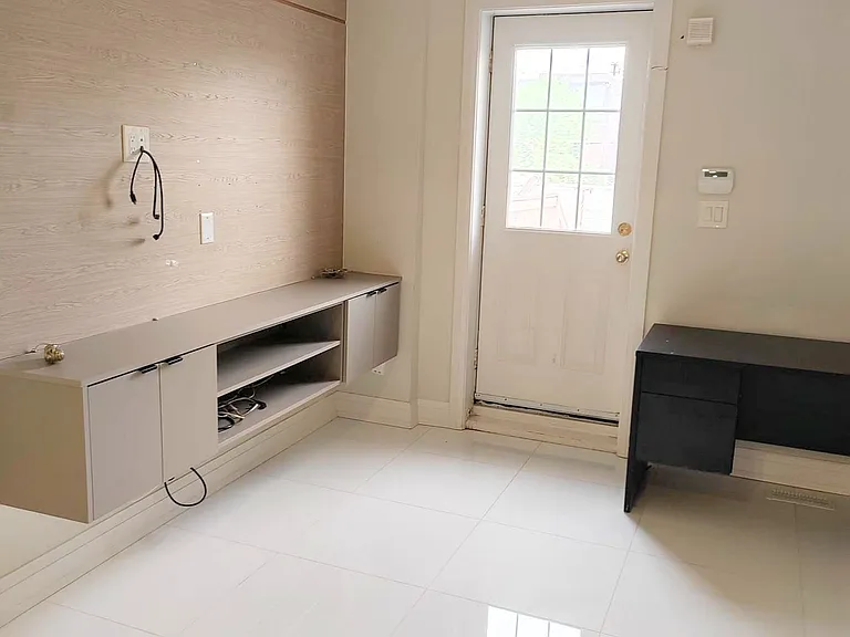 275 Euclid Ave #2 — Photo 5
