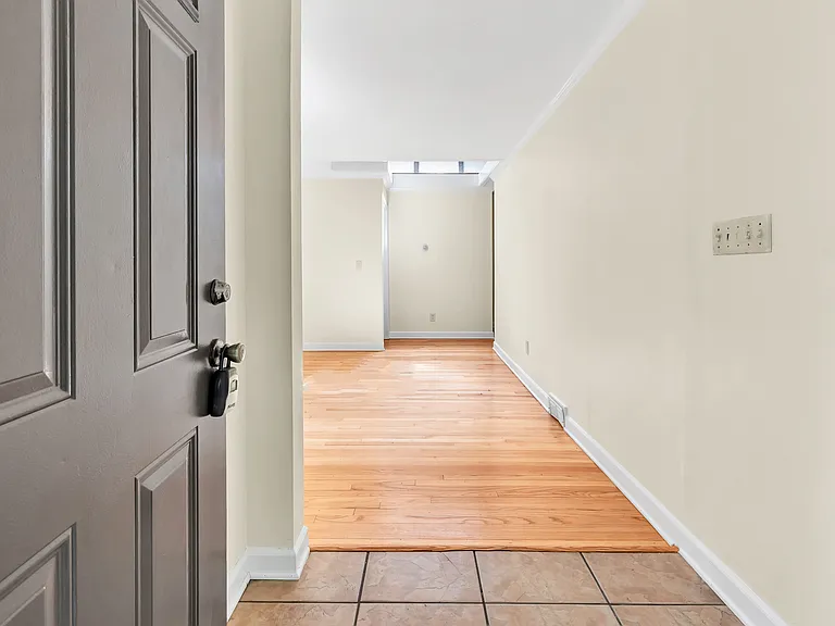 21 Old Redding Rd — Photo 5