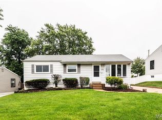 10922 Juniper Ct, Saint Louis, MO 63123