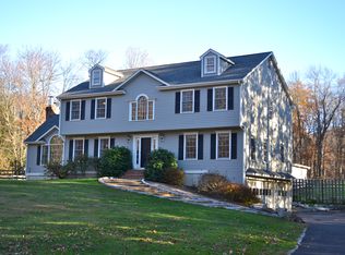 21 Hi Barlow Rd, Newtown, CT 06470