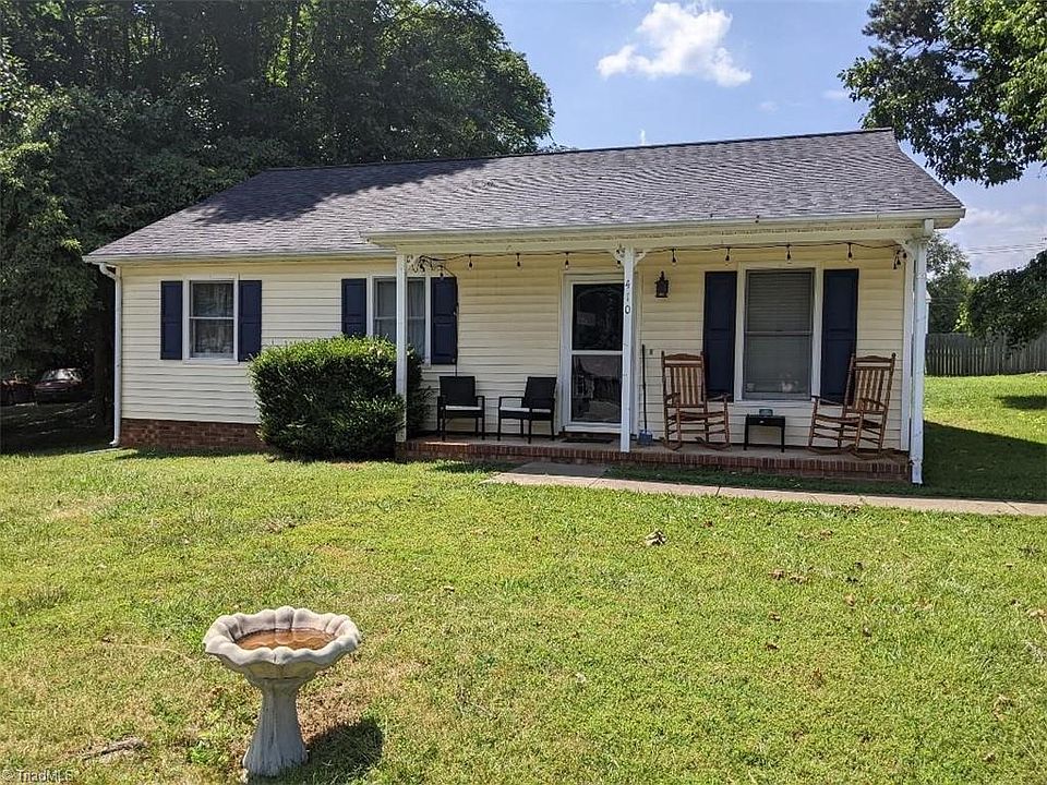1st image of 410 Willow Ct