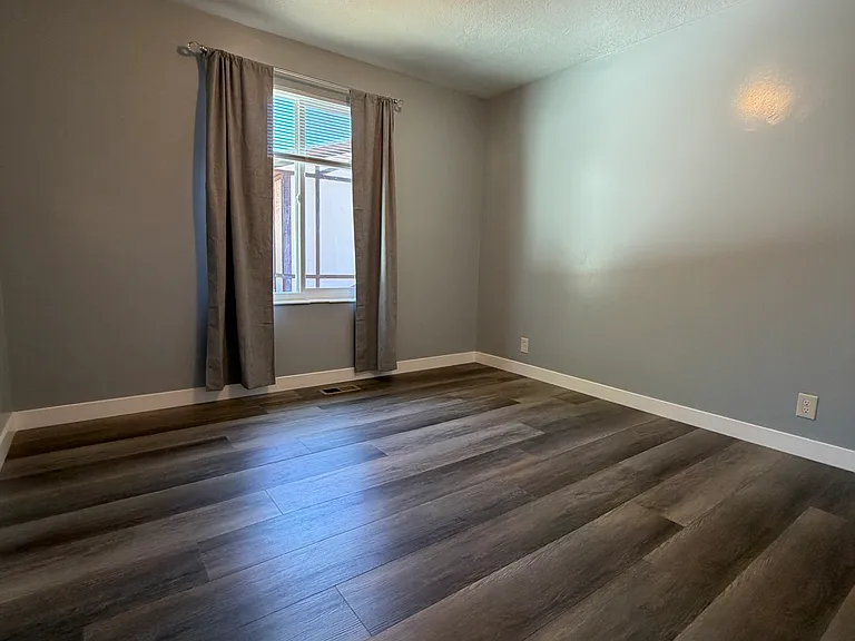 762 E Baker Dr — Photo 8
