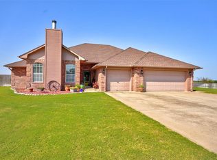 3923 Deer Xing, Edmond, OK 73025