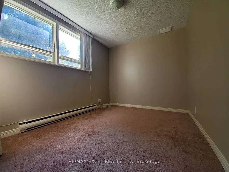 157 Fenn Ave — Photo 23