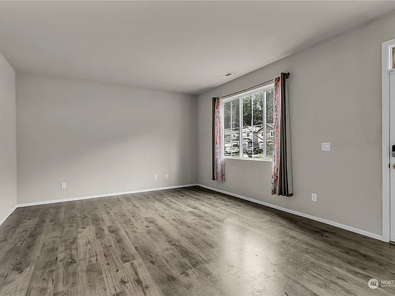 5th image of 317 Thyme Avenue