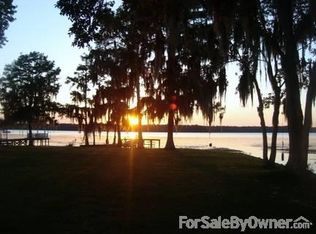 138 Sunset Dr, Crescent City, FL 32112