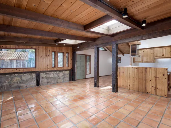 2534 Mesa School Ln, Santa Barbara, CA 93109