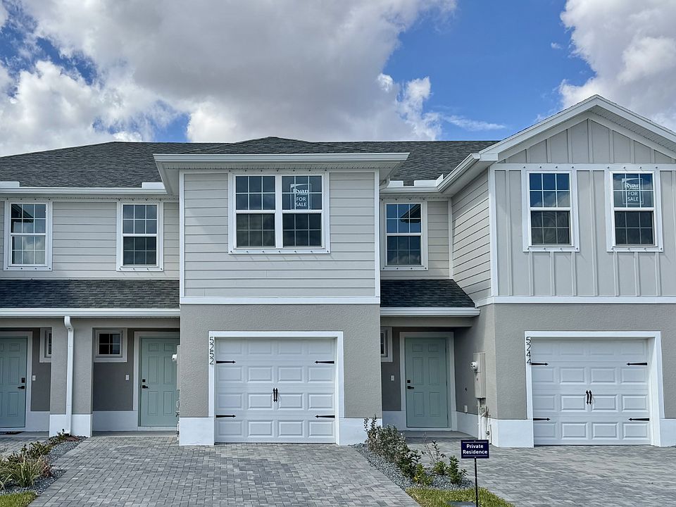Move in immediately with a quick-move in townhome.