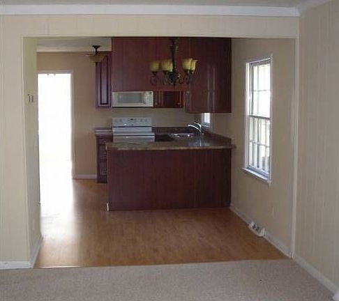 Eat-In Kitchen Space