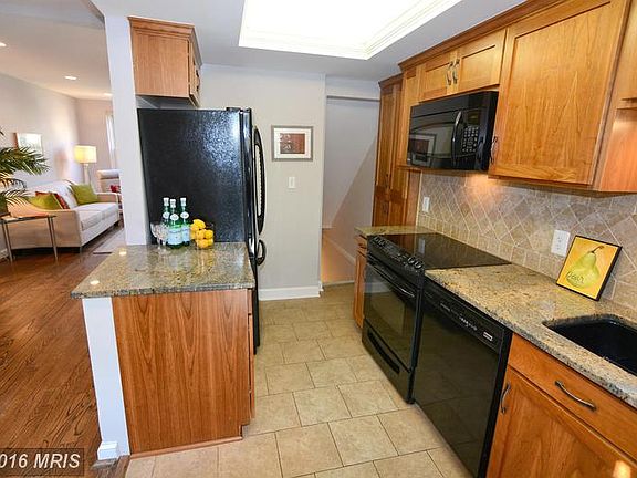 3rd image of 3569 S Stafford St #B