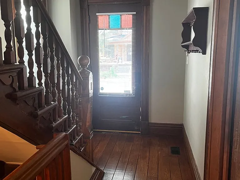 80 King Ave — Photo 6