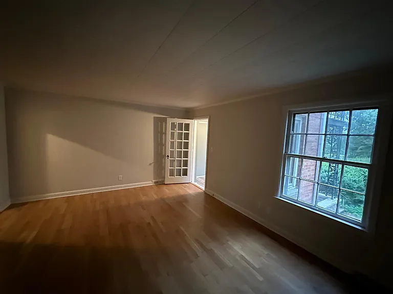 6200 Parkview Ave #4 — Photo 11