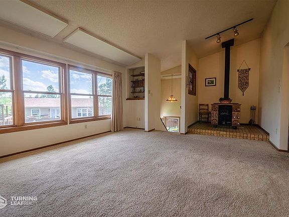 4th image of 1705 Shetland Dr