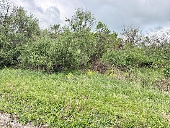 5th image of 0 Pineview Rd