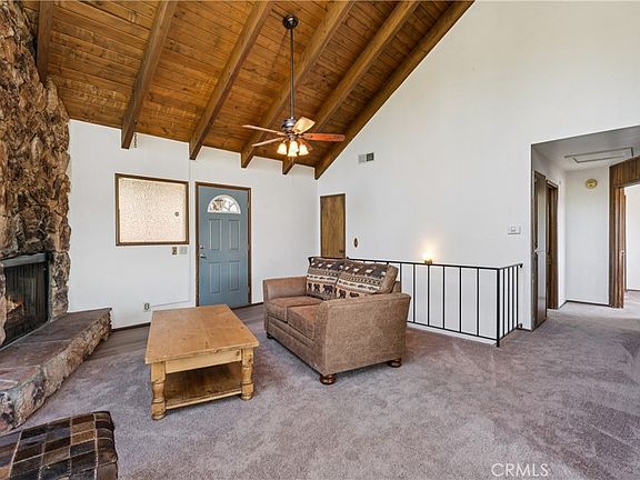 4th image of 831 Madera Ln