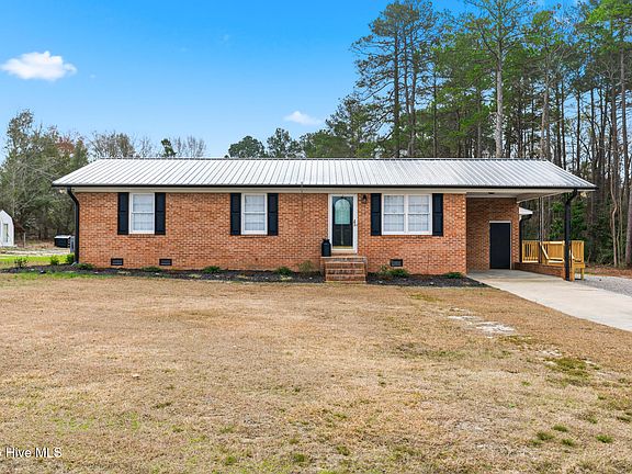 3rd image of 608 Boyd Lake Road