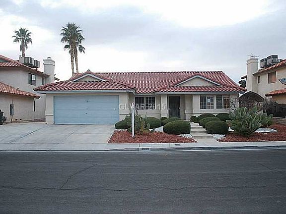 3rd image of 3009 Whispering Willow Ln