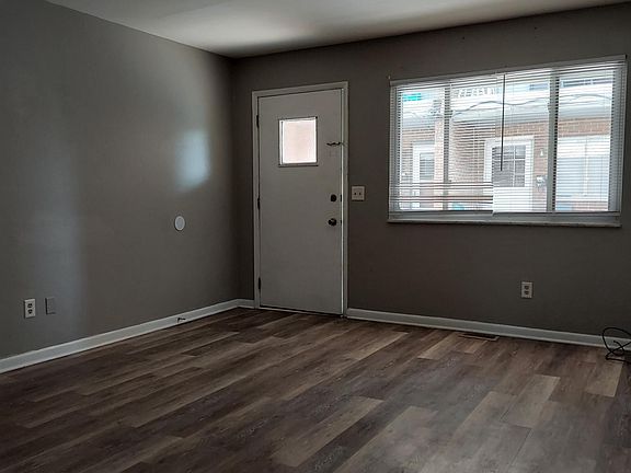 5th image of 4115 Roosevelt Blvd